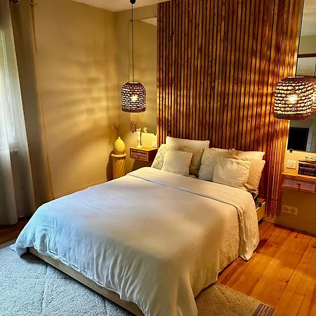 Hotel A La